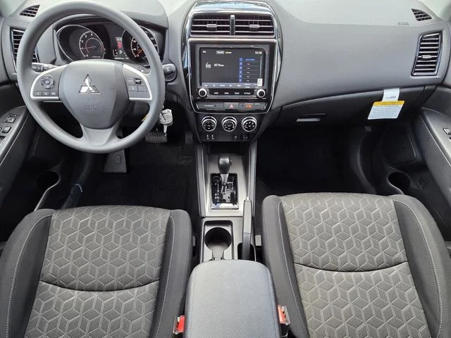 New 2026 White Mitsubishi 2.0 ES image 7