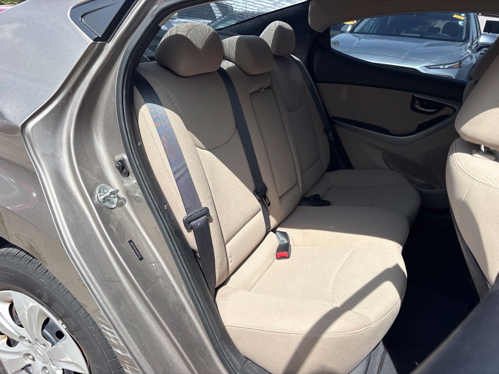 Used 2016 Brown Hyundai SE image 16