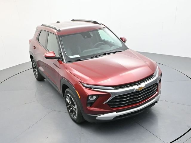 Used 2025 Crimson Chevrolet LT image 22
