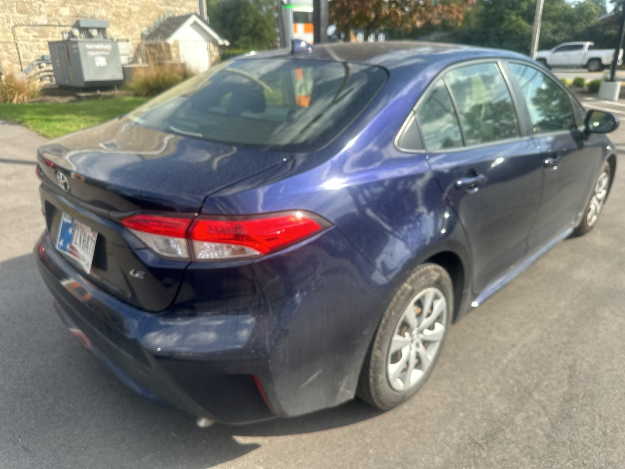 Used 2020 Blueprint Toyota LE image 4