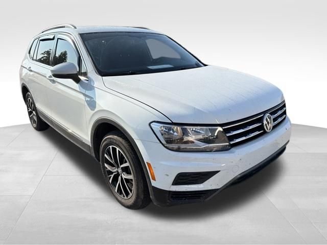 Used 2021 White Volkswagen 2.0T SE image 2