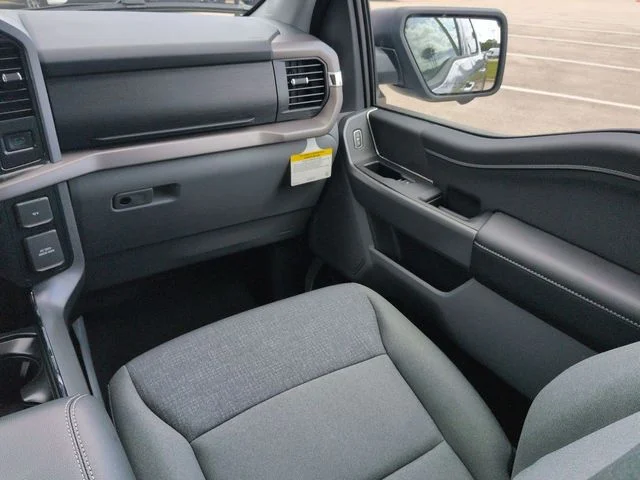 New 2026 Iconic Silver Metallic Ford XLT image 17
