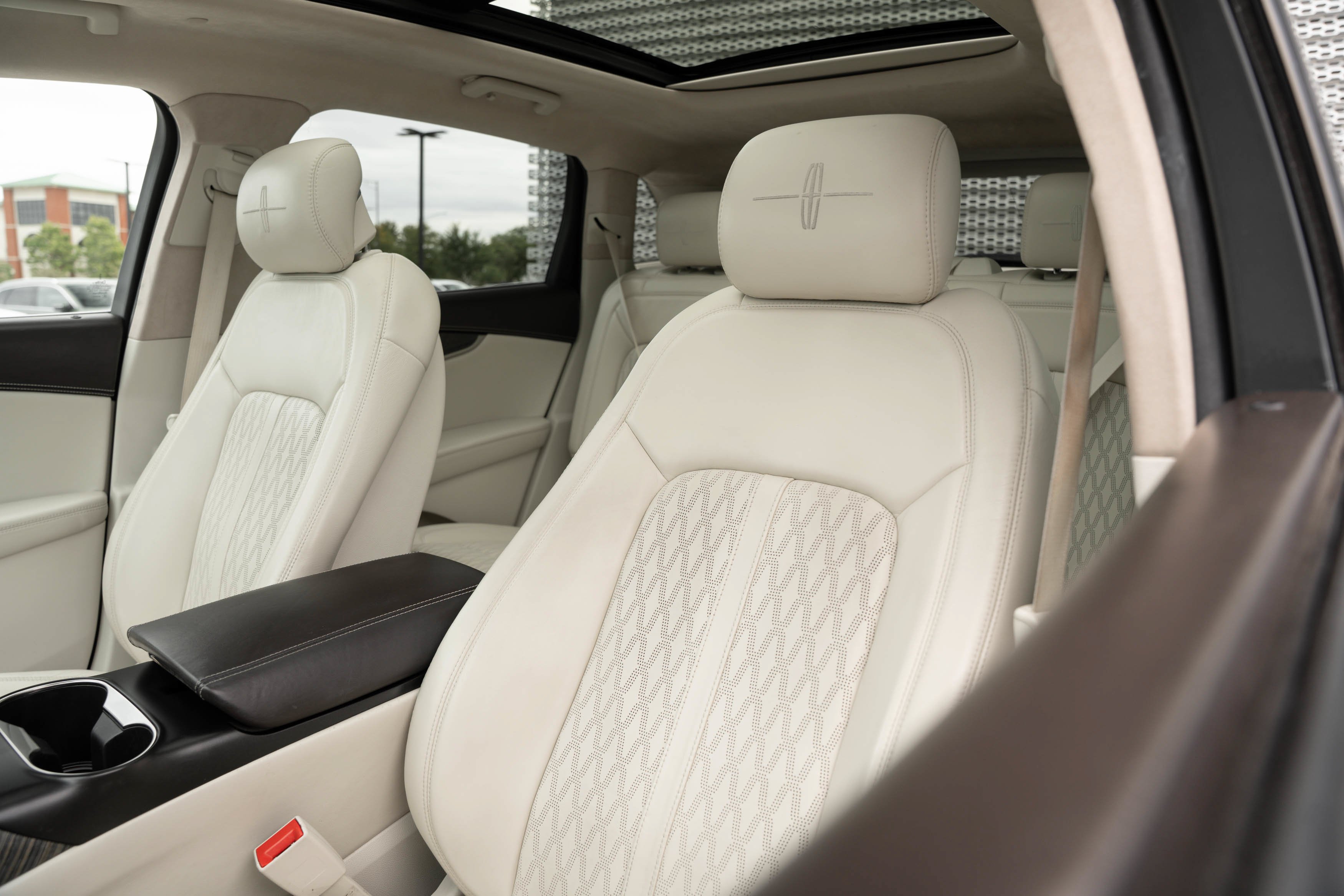 Used 2020 Infinite Black Lincoln Black Label image 19