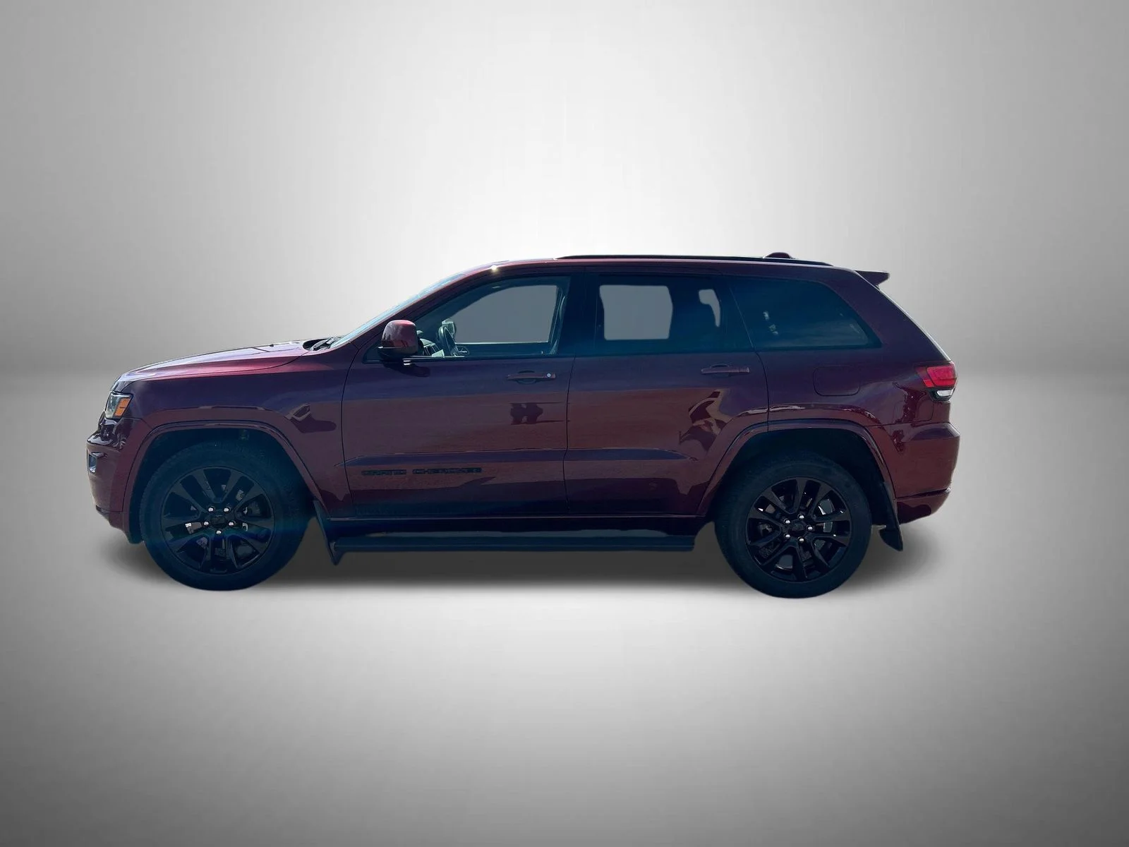Pre-Owned 2018 Jeep Grand Cherokee Altitude Sport Utility in
