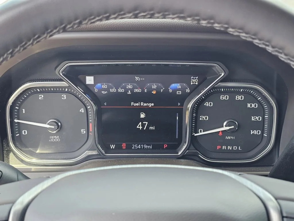 Used 2023 White Frost Tricoat GMC Denali image 25
