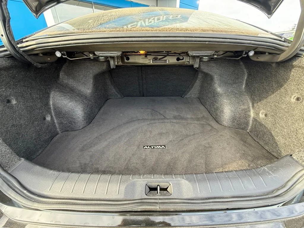 Used 2025 Black Nissan 2.5 SV image 10