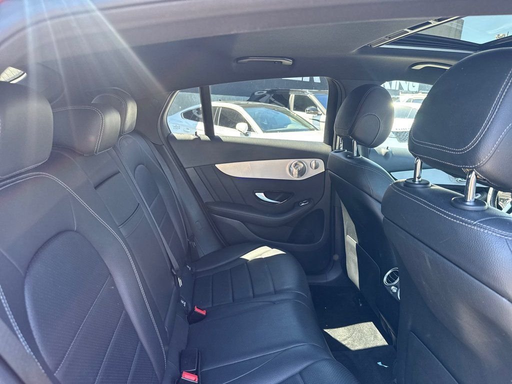 Used 2020 Red Mercedes-Benz GLC 300 Coupe image 17