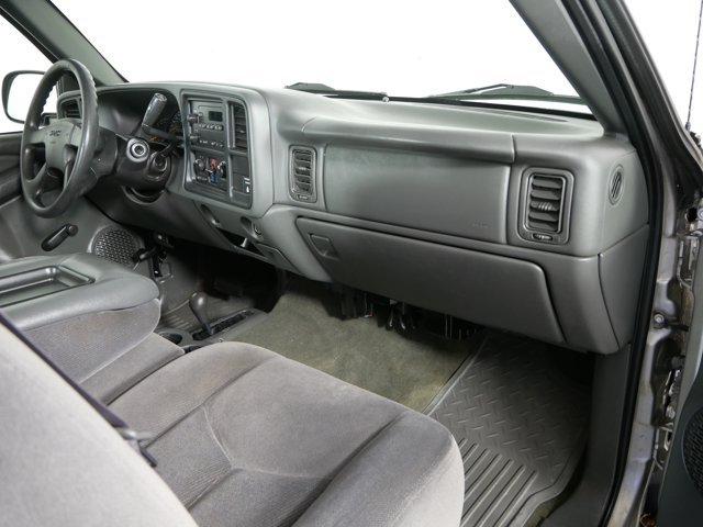 Used 2003 Pewter Metallic GMC  image 14