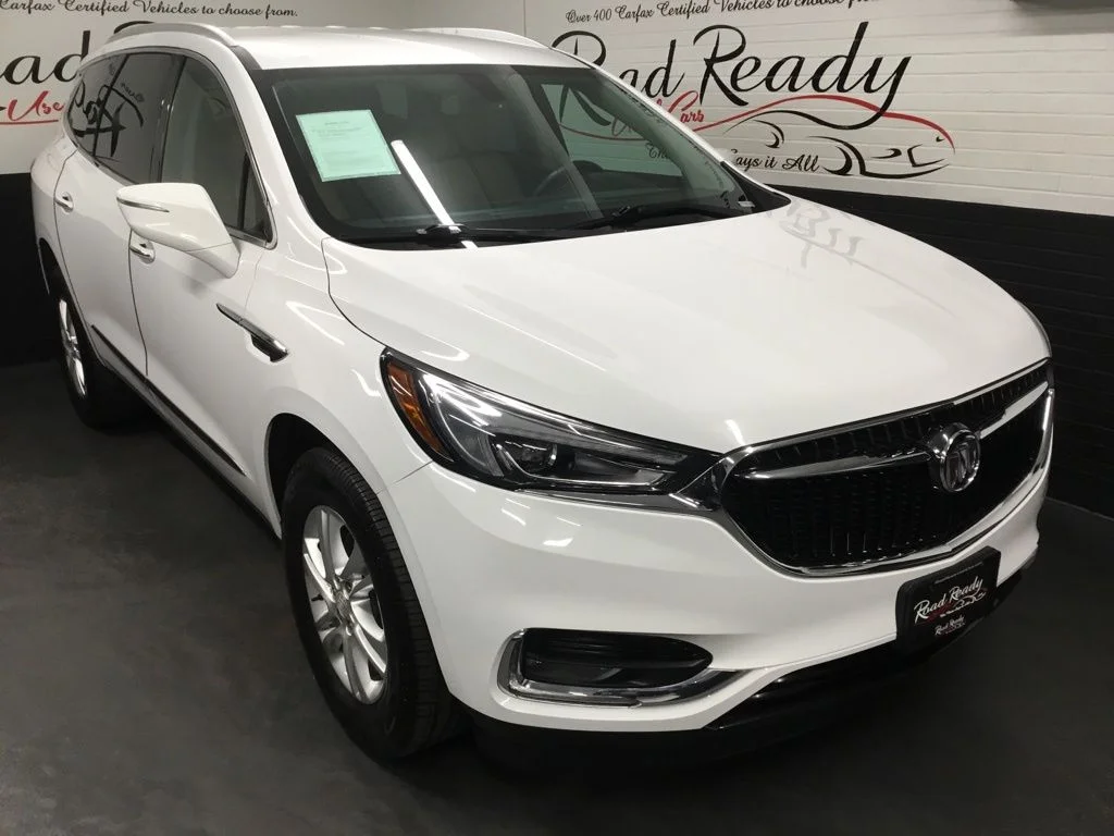 Used 2018 White Buick Essence image 2