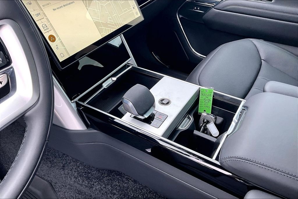 2026 Land Rover Range Rover SE - Photo 8