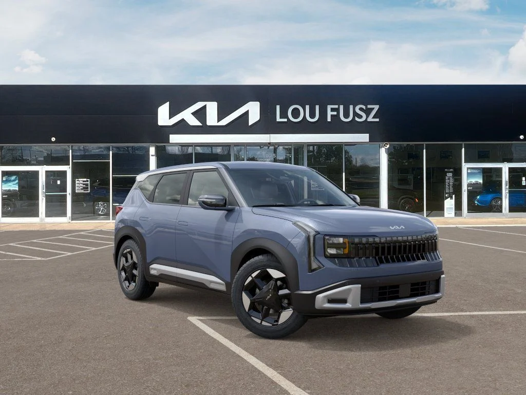 New 2027 Pale Gray Kia EX image 8
