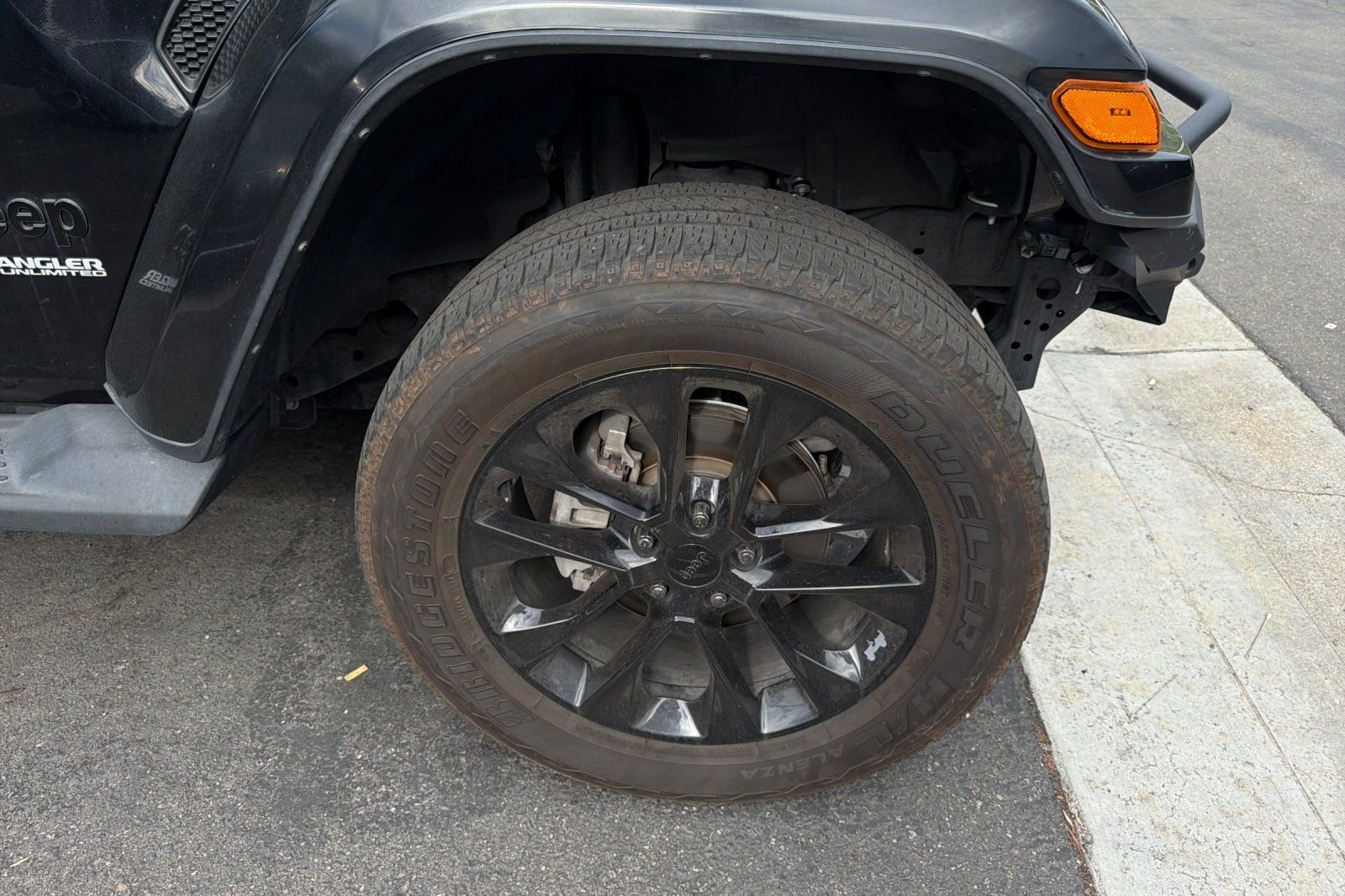 Used 2022 Black Jeep Unlimited Sahara High Altitude image 6