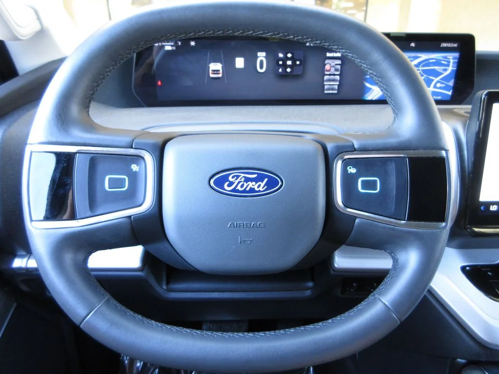 Certified Used 2025 Oxford White Ford Active image 14