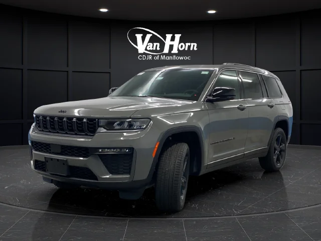 New 2027 Sting-Gray Clear-Coat Paint Jeep Limited image 3