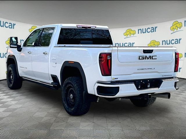 Used 2024 White GMC Denali Ultimate image 2