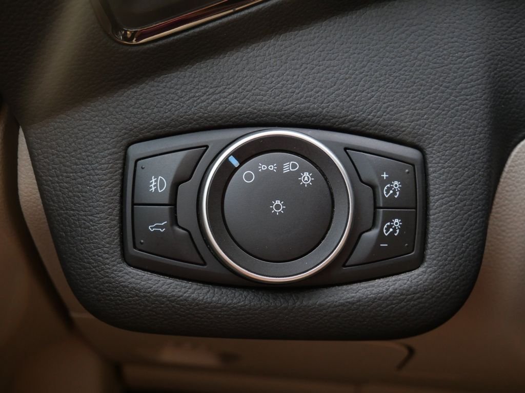 Used 2017 Gray Ford Titanium image 29