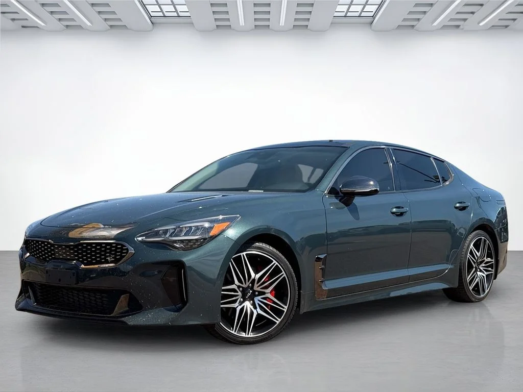 Used 2022 Ascot Green Kia GT1 image 3