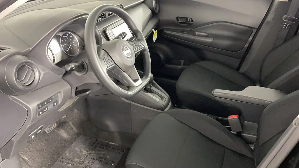 2025 Nissan KICKS PLAY Base - Photo 11