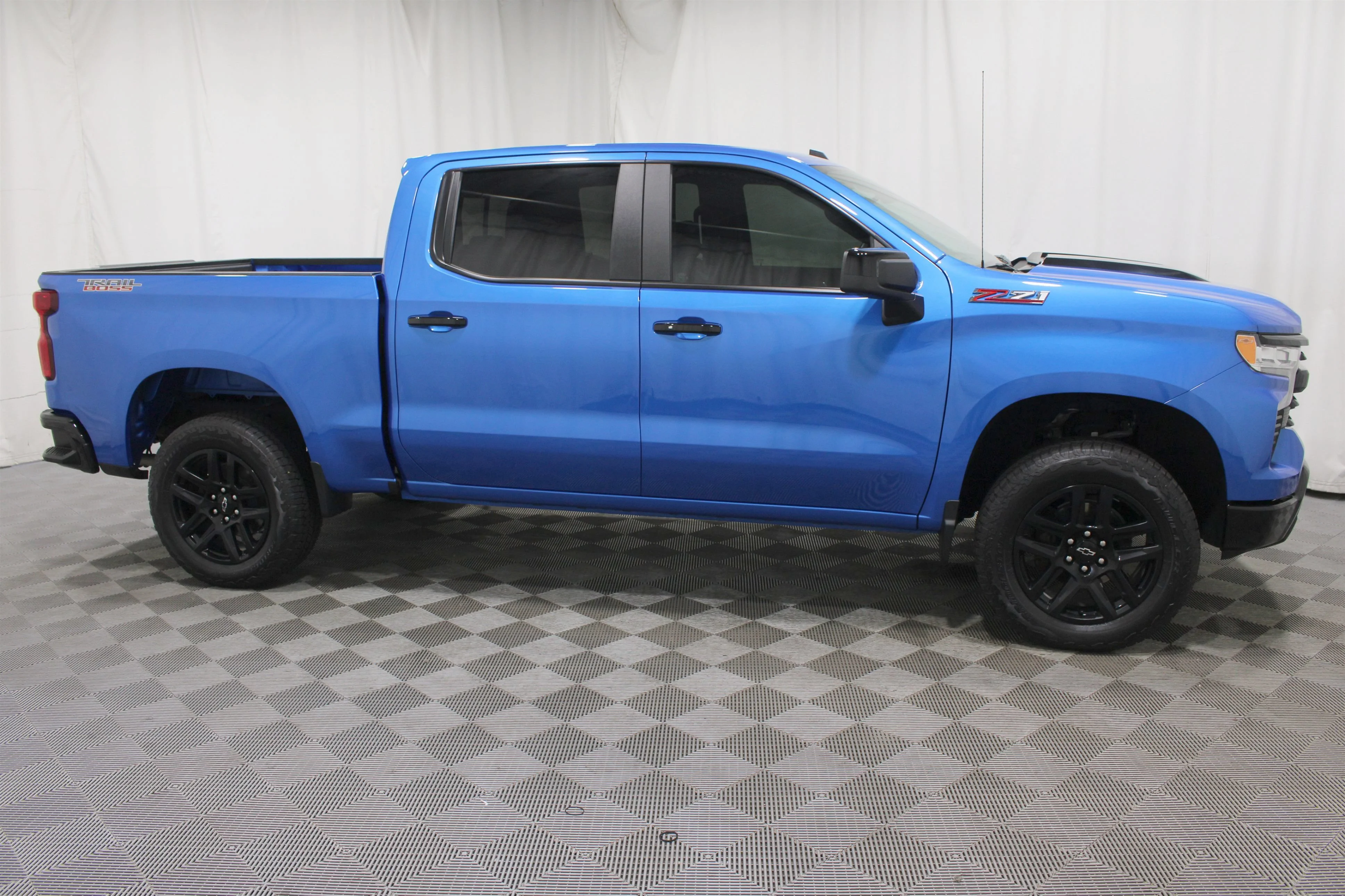 Used 2025 Riptide Blue Metallic Chevrolet LT Trail Boss image 28