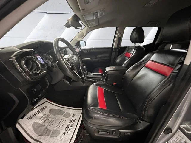 Used 2021 Silver Toyota SR5 image 7