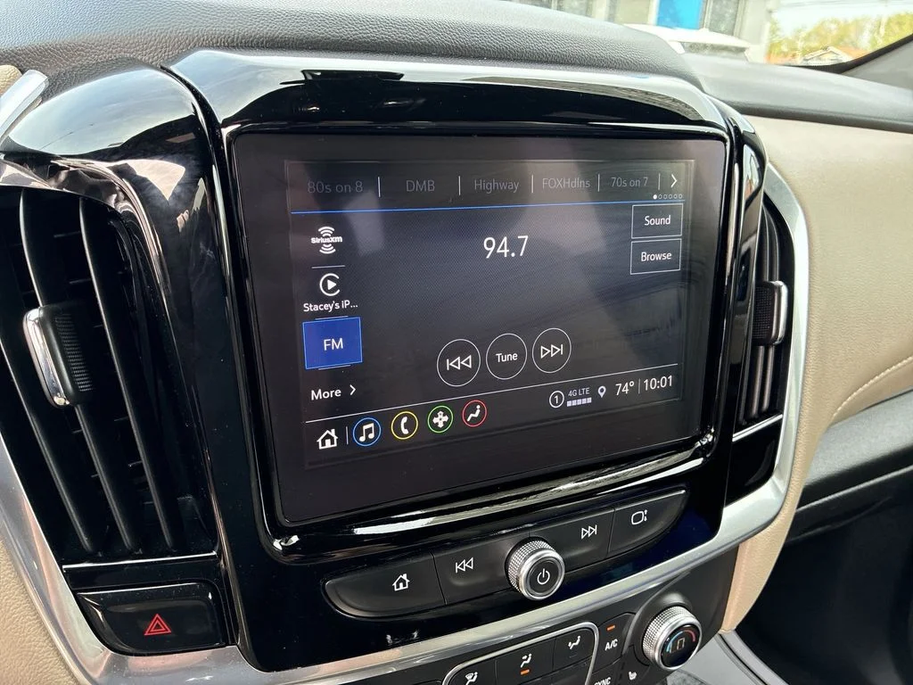Used 2023 White Chevrolet LT image 15