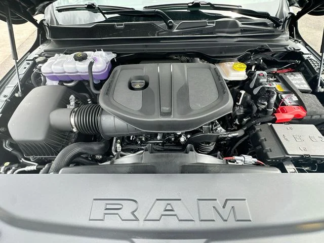 New 2026 Serrano-Green Metallic Exterior Paint RAM Laramie image 27