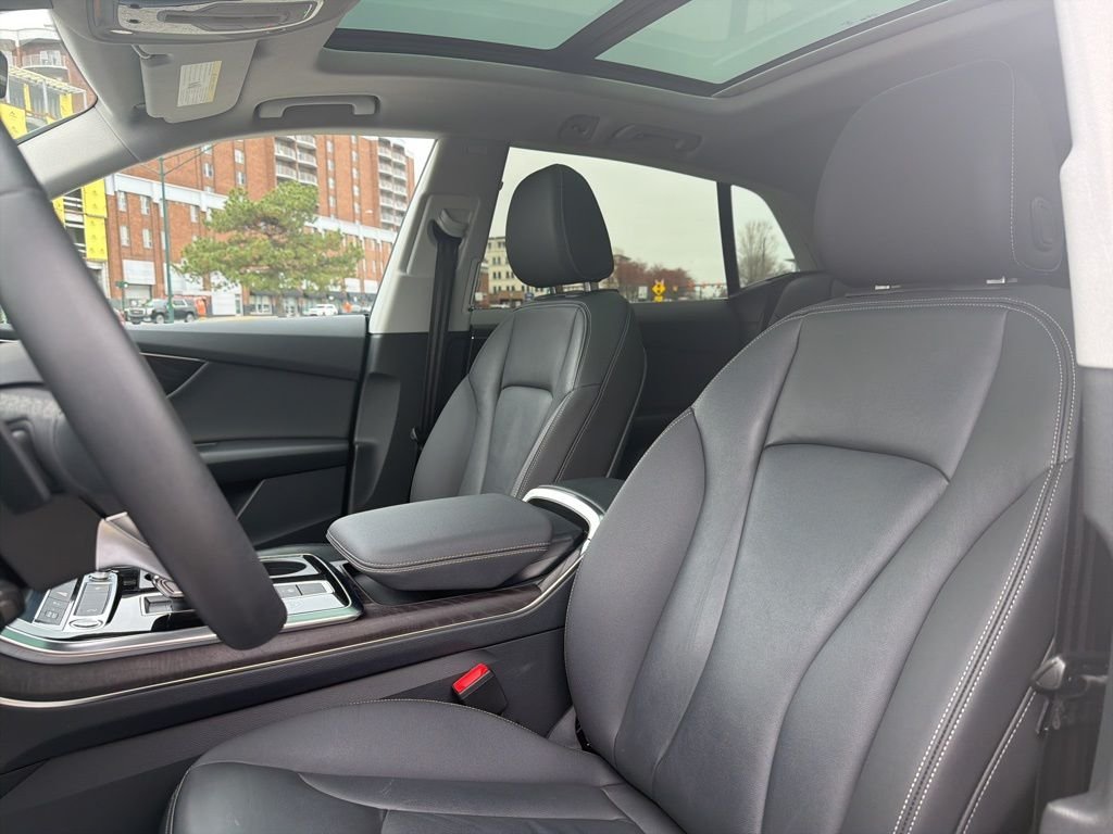Used 2023 Black Audi 55 Premium image 21