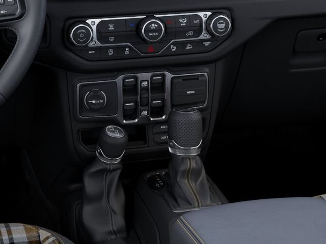 New 2026 Black Clear-Coat Exterior Paint Jeep 85th Anniversary Edition image 25
