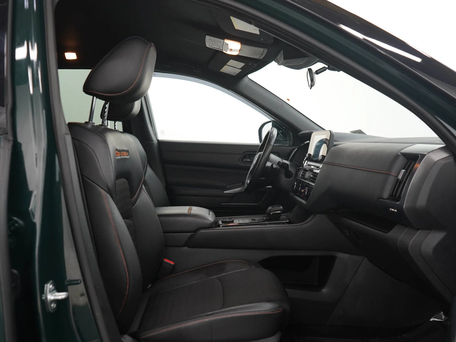 Used 2024 Obsidian Green Pearl/Super Black Nissan Rock Creek image 11