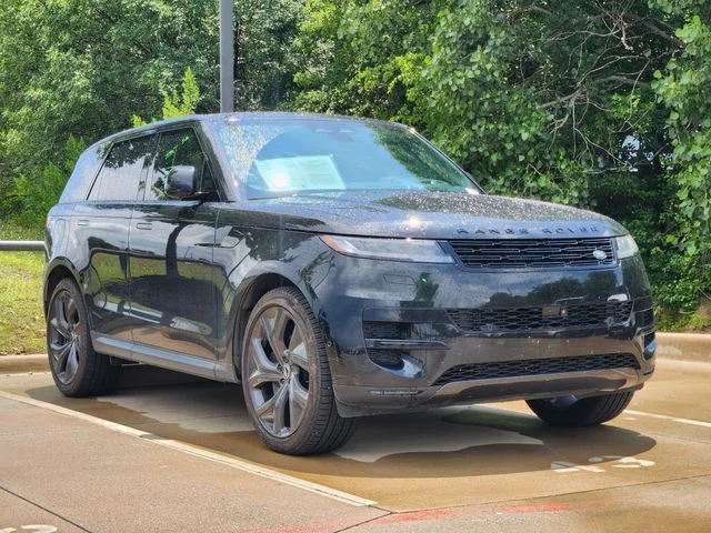 Used 2024 Black Land Rover SE image 2