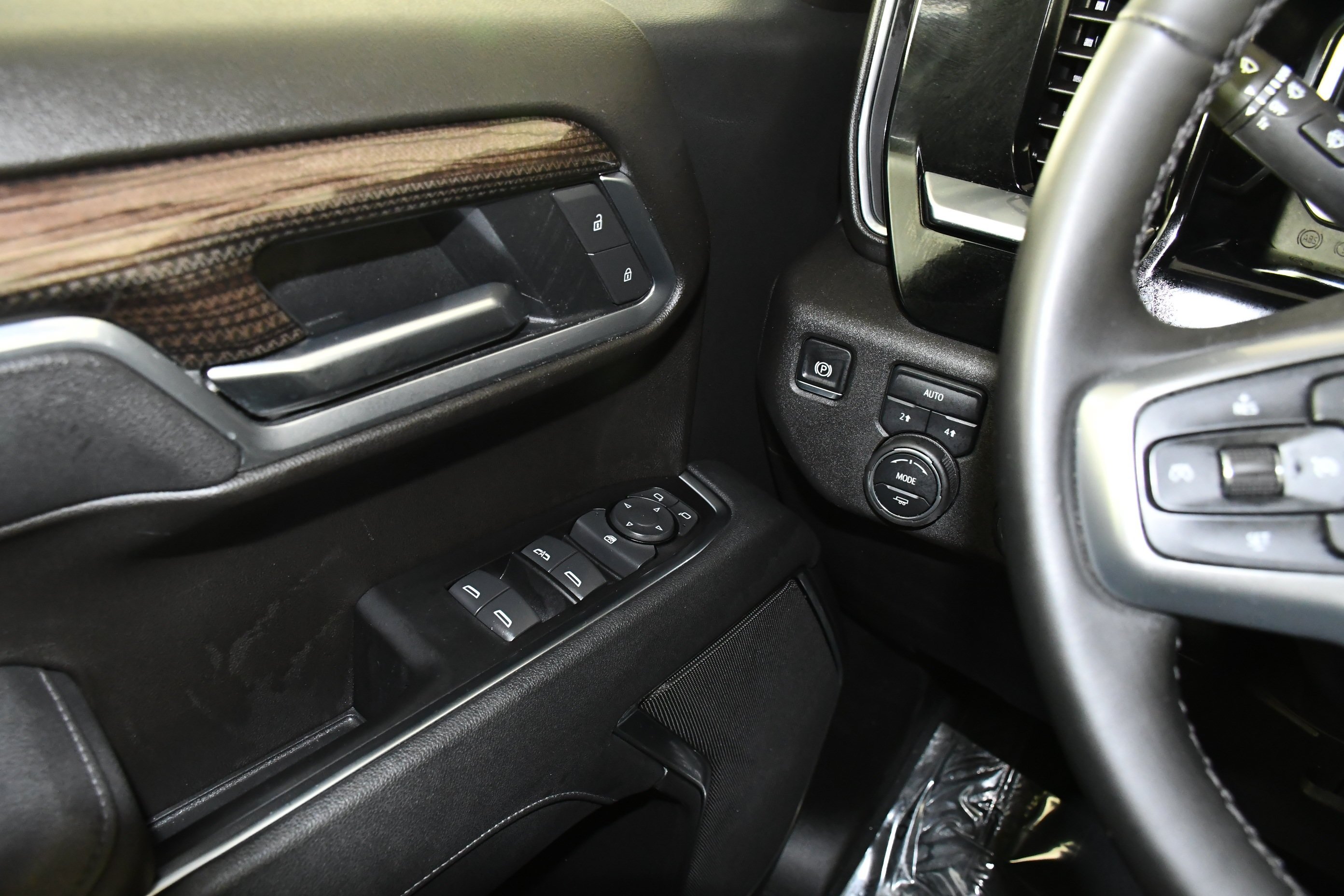 Used 2026 Sterling Gray Metallic Chevrolet RST image 32