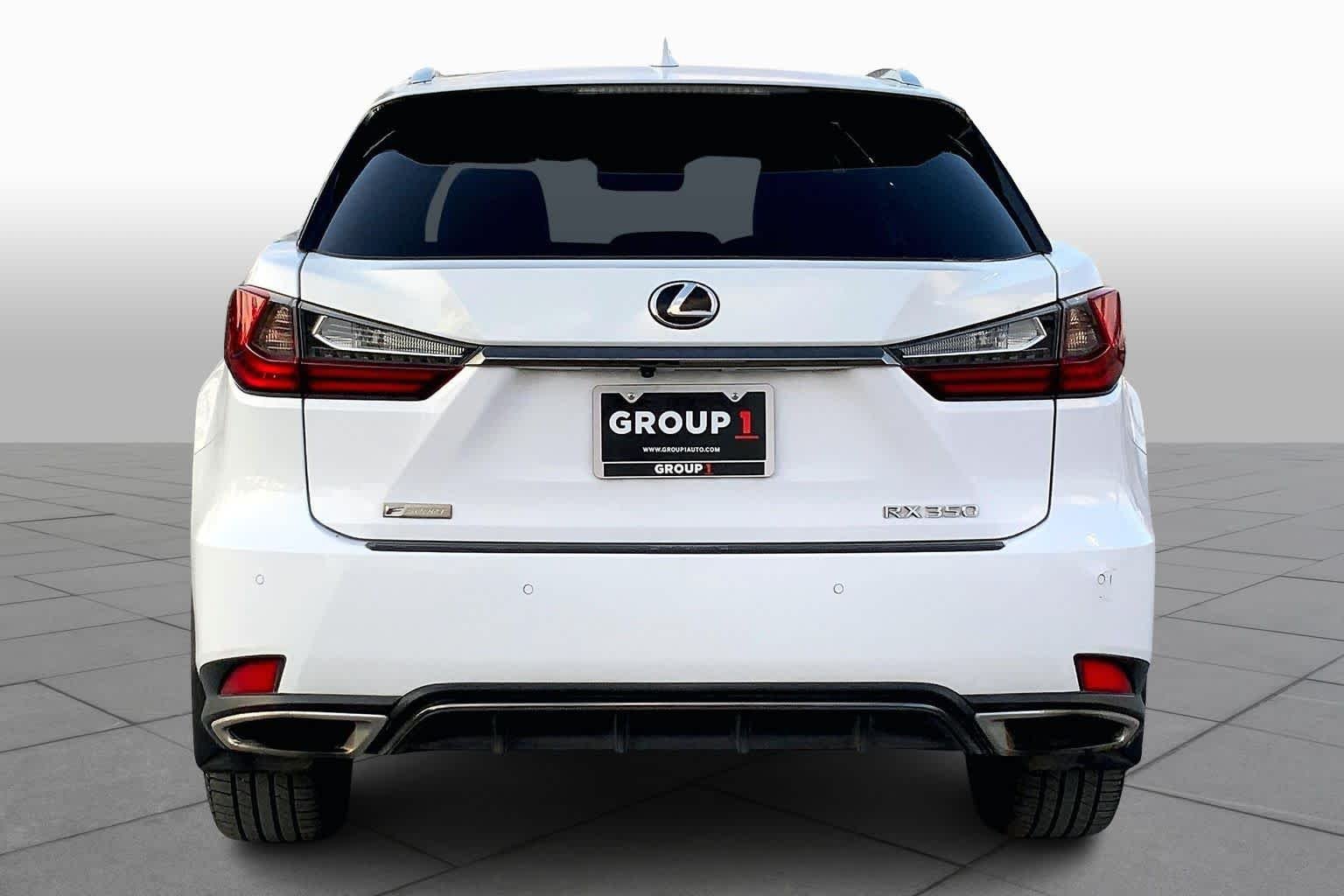 Used 2022 Ultra White Lexus F SPORT Handling image 9
