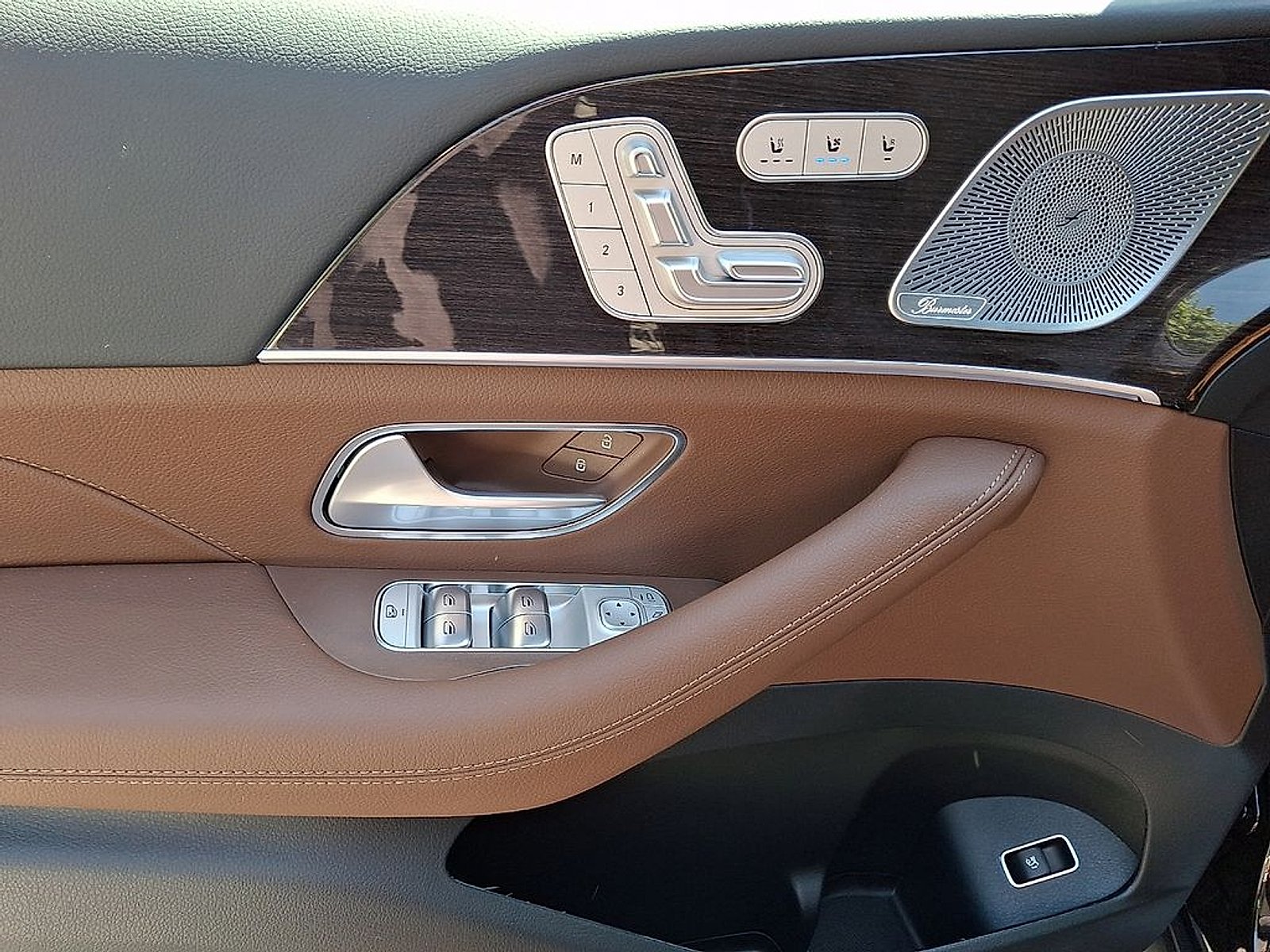 New 2026 Obsidian Black Metallic Mercedes-Benz GLS 450 image 12