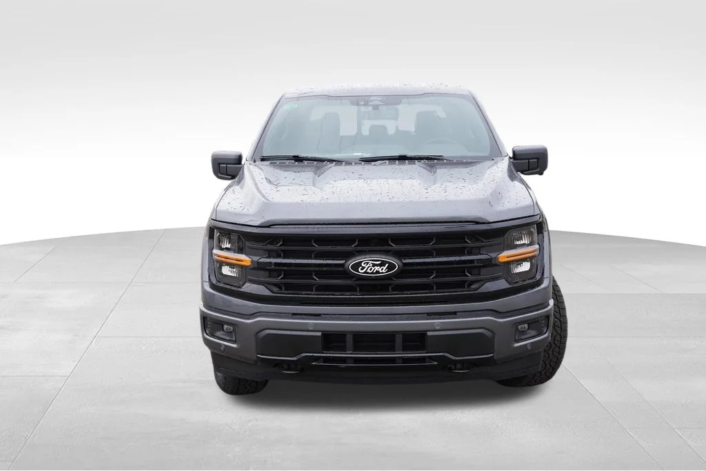 New 2026 Carbonized Gray Metallic Ford XLT image 8