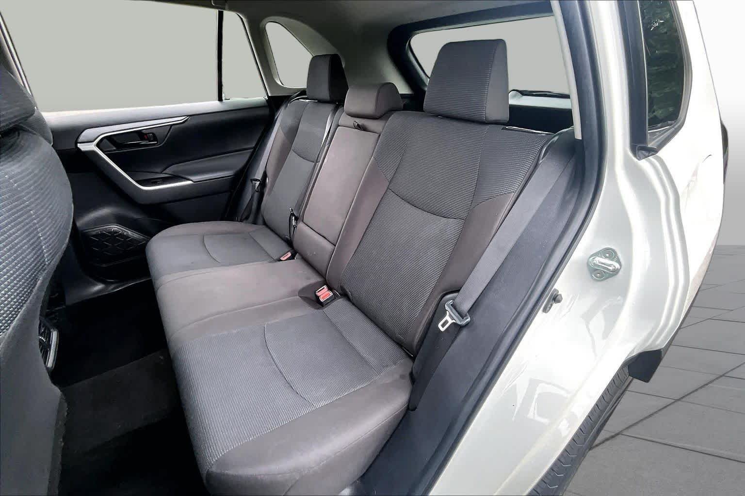 Used 2023 Ice Cap Toyota LE image 19