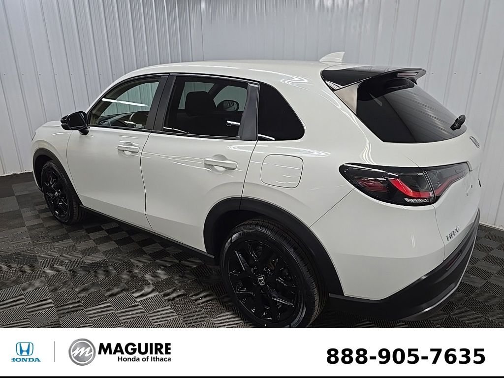 Used 2024 White Honda Sport image 9