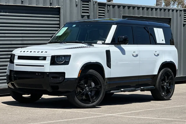 2023 Land Rover Defender 110 X-Dynamic SE