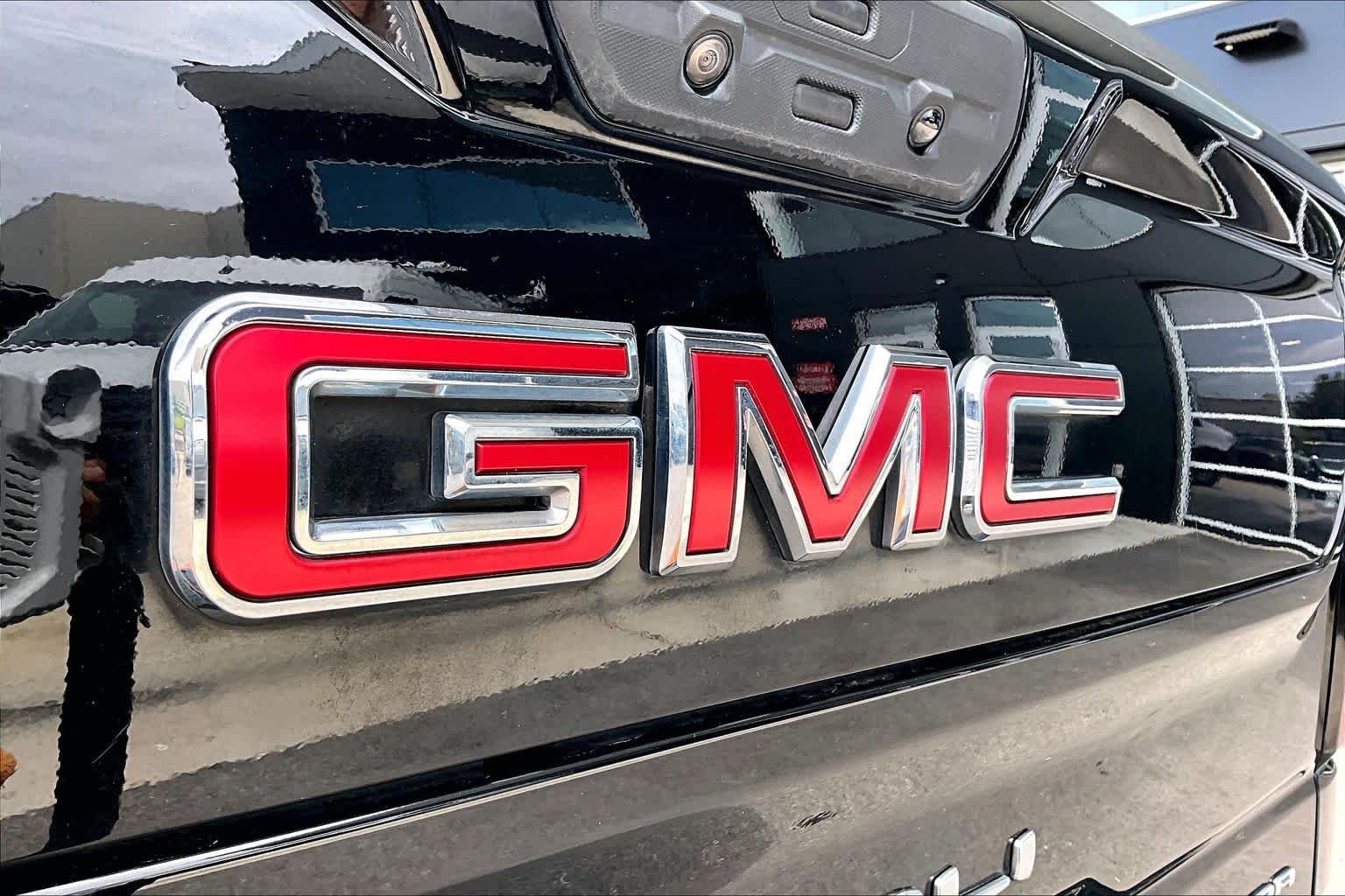 Used 2019 Onyx Black GMC Denali image 30