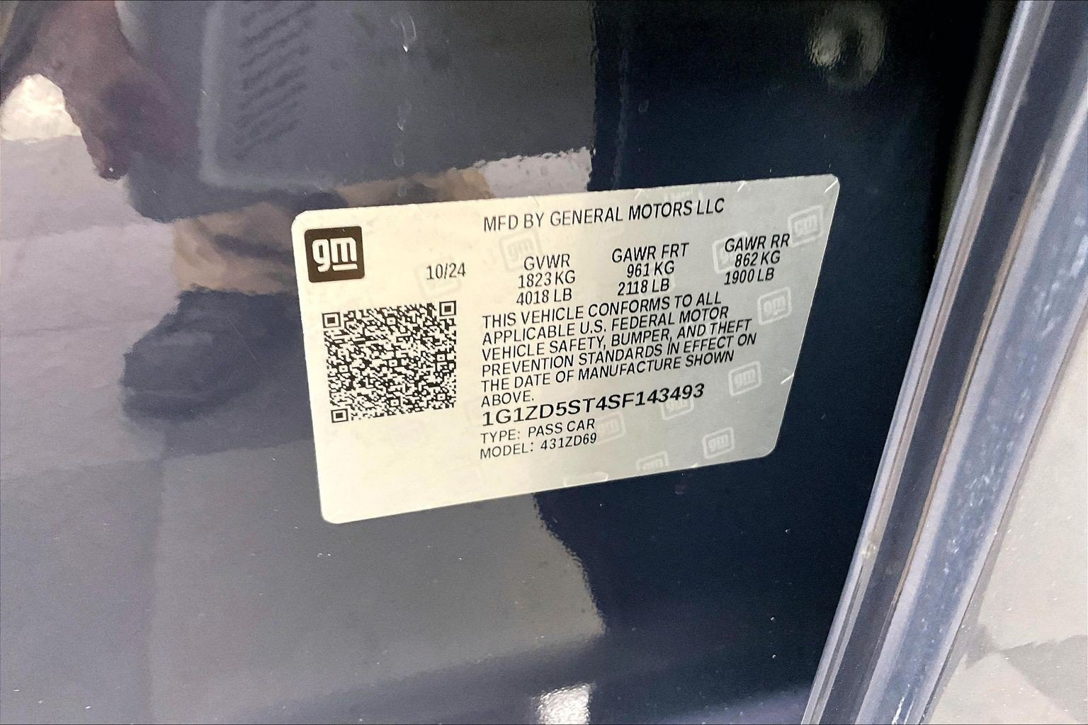 Used 2025 Night Shade Metallic Chevrolet LT image 34