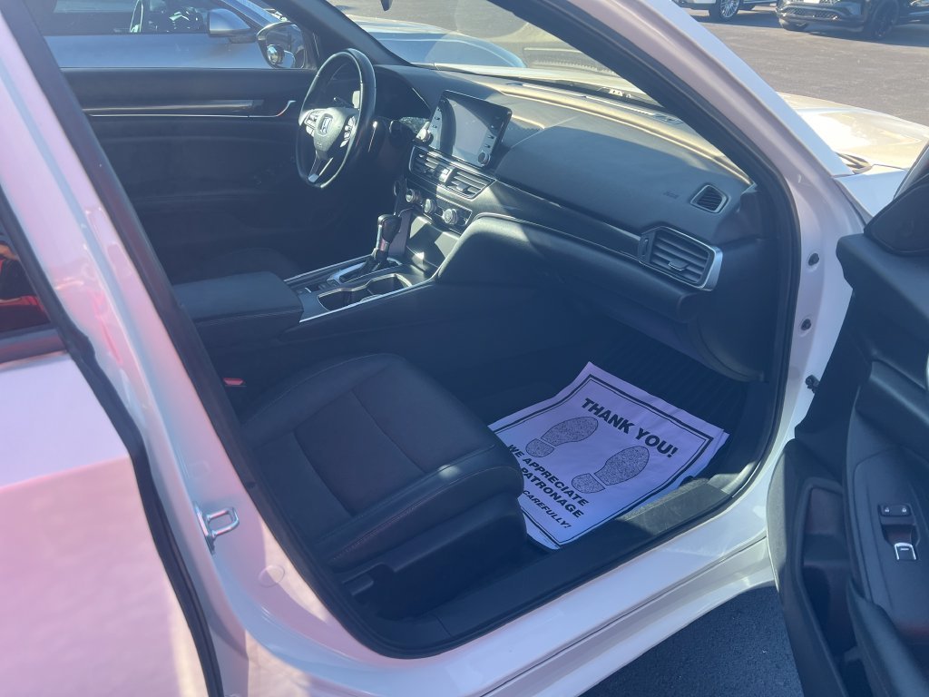Used 2021  Honda Sport image 26