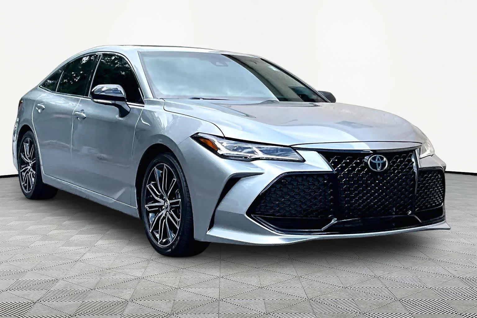 Pre-Owned 2019 Toyota Avalon Touring
