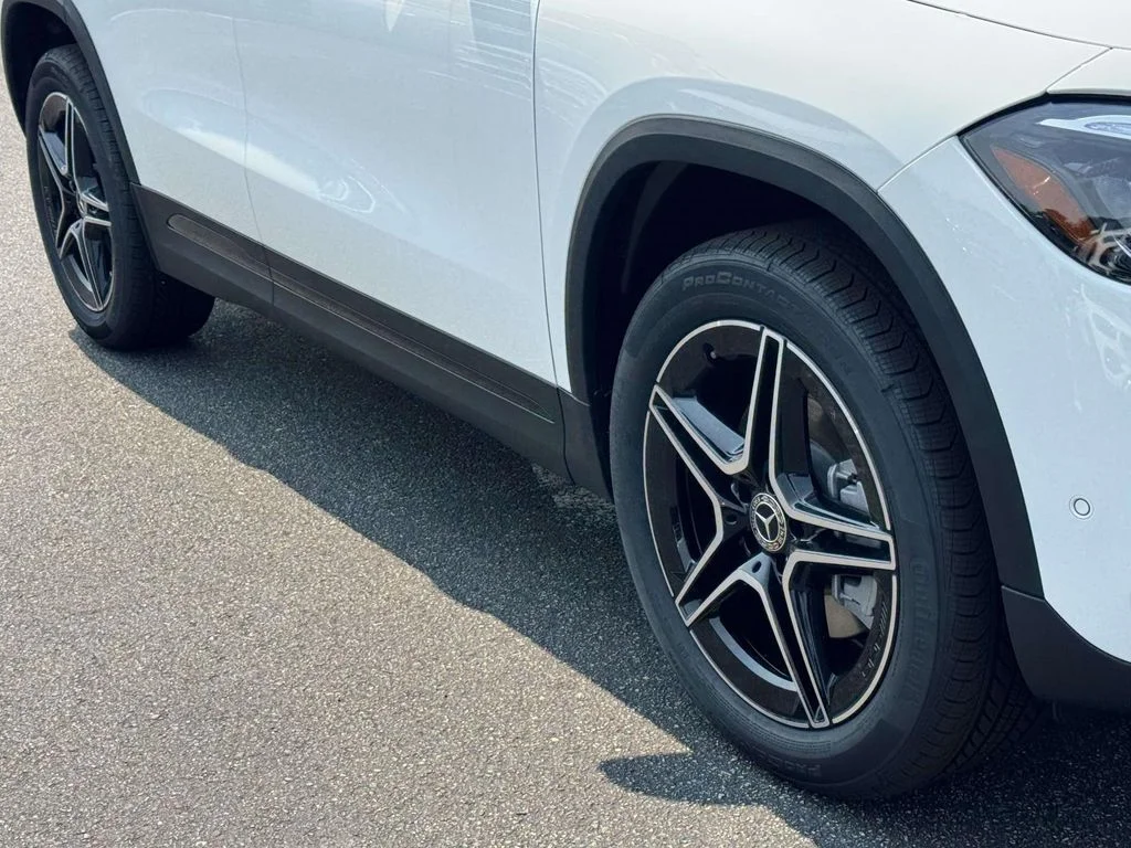 New 2026 White Mercedes-Benz GLA 250 image 12