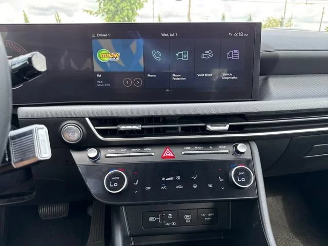 Used 2024 Transmission Blue Hyundai SEL image 22