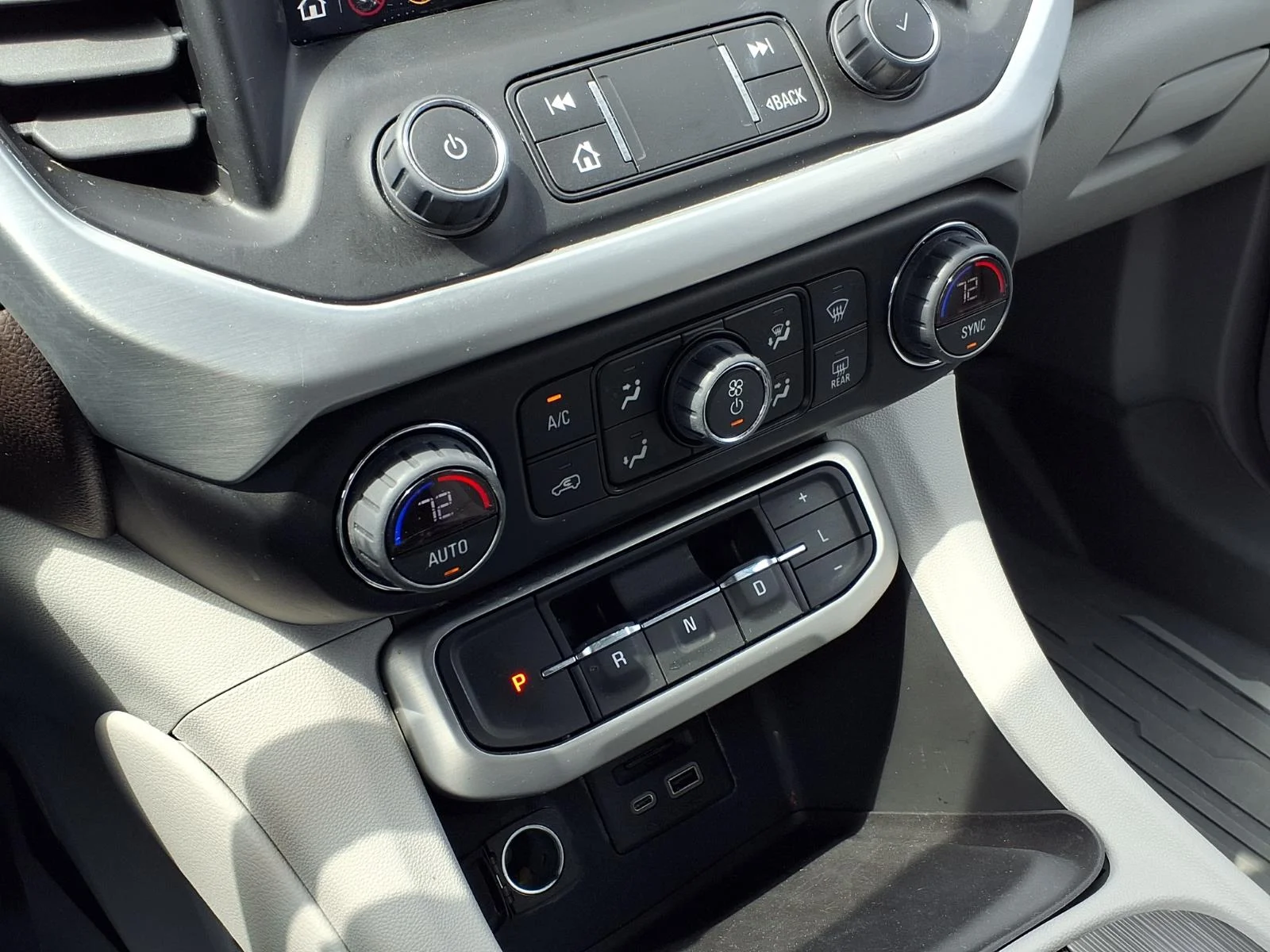 Used 2023 Red GMC SLT image 4