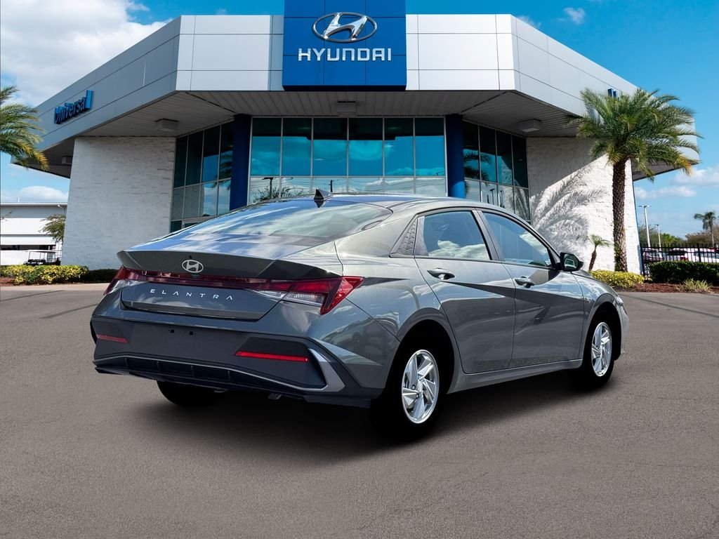 New 2026 Gray Hyundai SE image 27