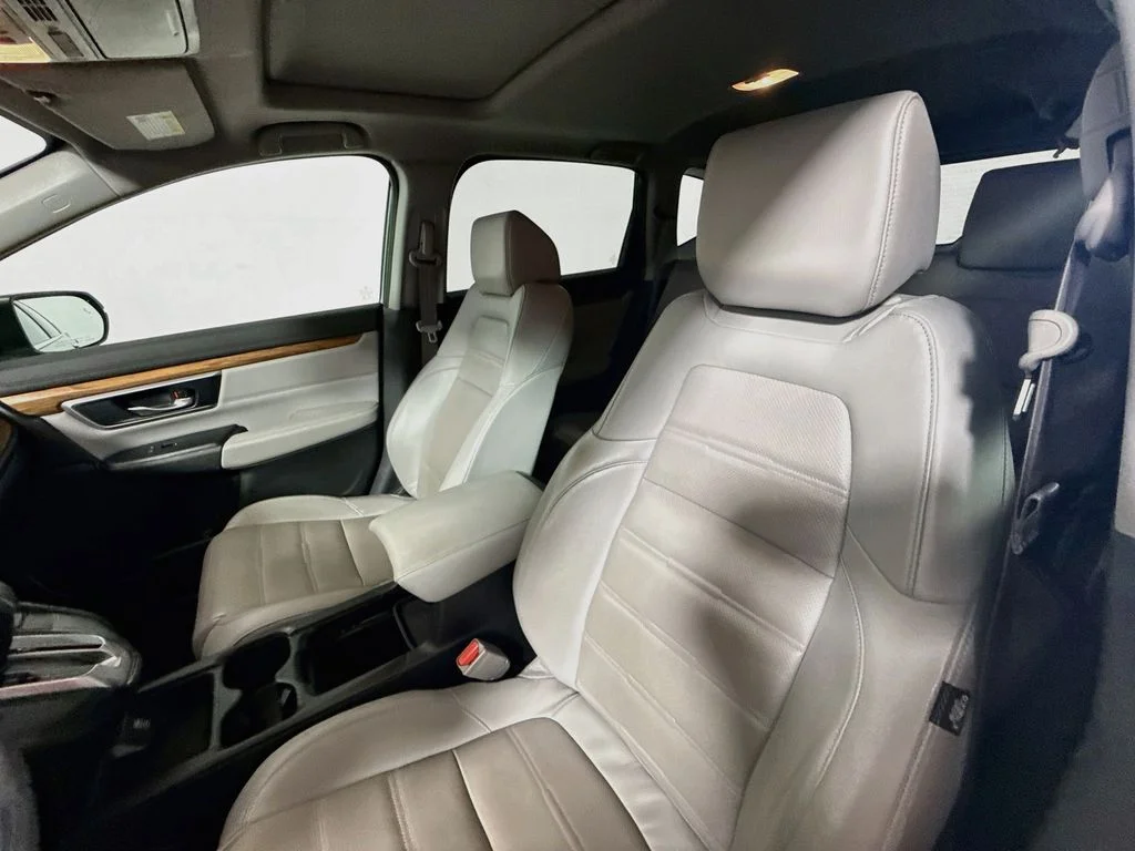 Used 2018 Gunmetal Metallic Honda EX-L image 19