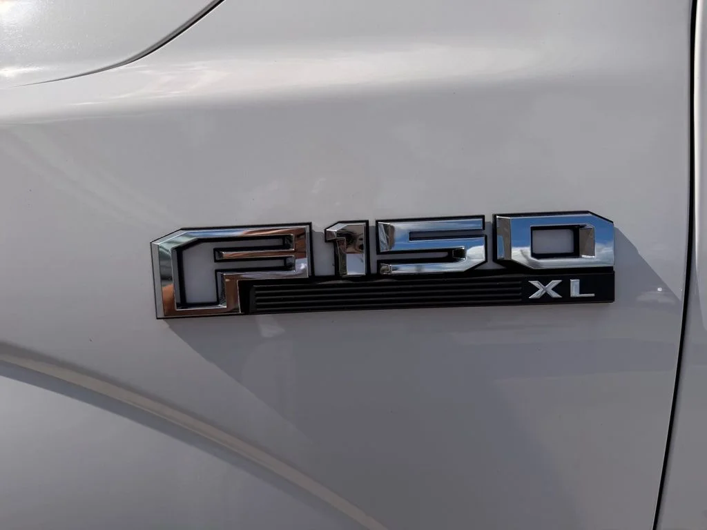 Used 2020 White Ford XL image 4
