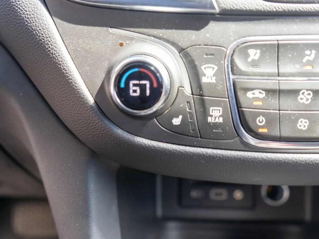 Used 2021 Silver Chevrolet LT image 22