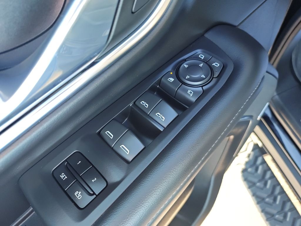 Used 2024 Black Chevrolet Z71 image 11
