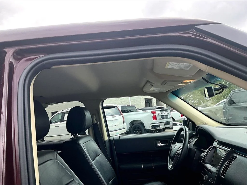 Used 2018 Red Ford SEL image 23